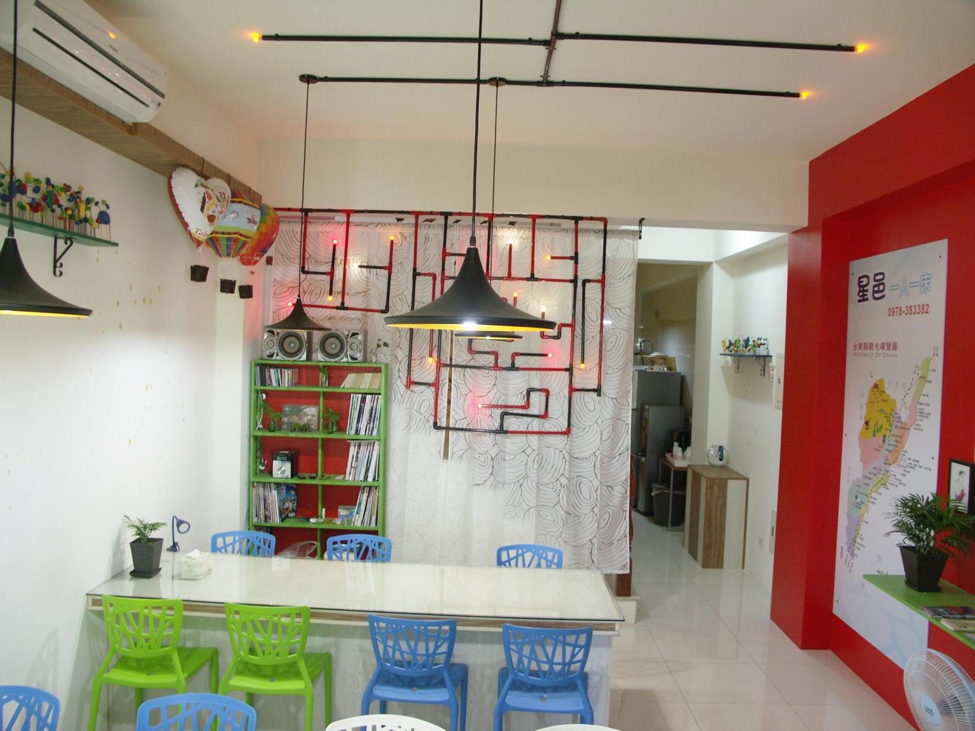 I Star Bed And Breakfast Taitung Exterior photo